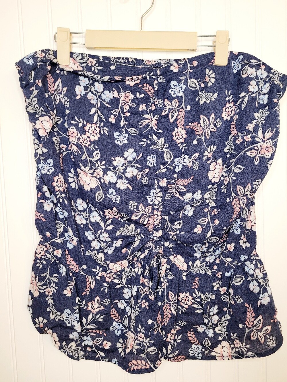 Torrid Navy Floral Ruched Strapless Peplum Top NWT Size 2X - Picture 9 of 11